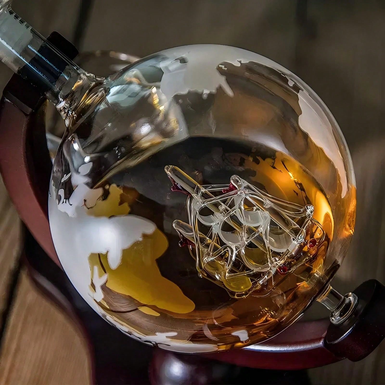 ウイスキーデキャンタ球体セット（エッチング加工のウイスキーグ - Decanter Aerator Set のレビューと価格